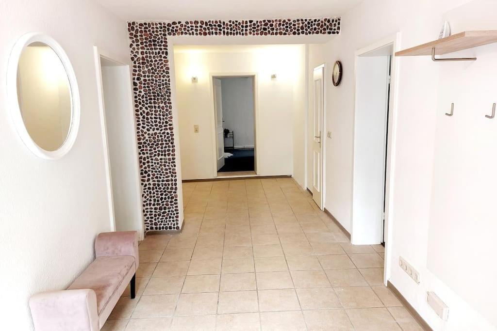 Zentrale Ferienwohnung - Direkt Am See Und Schloss Шверин Екстериор снимка