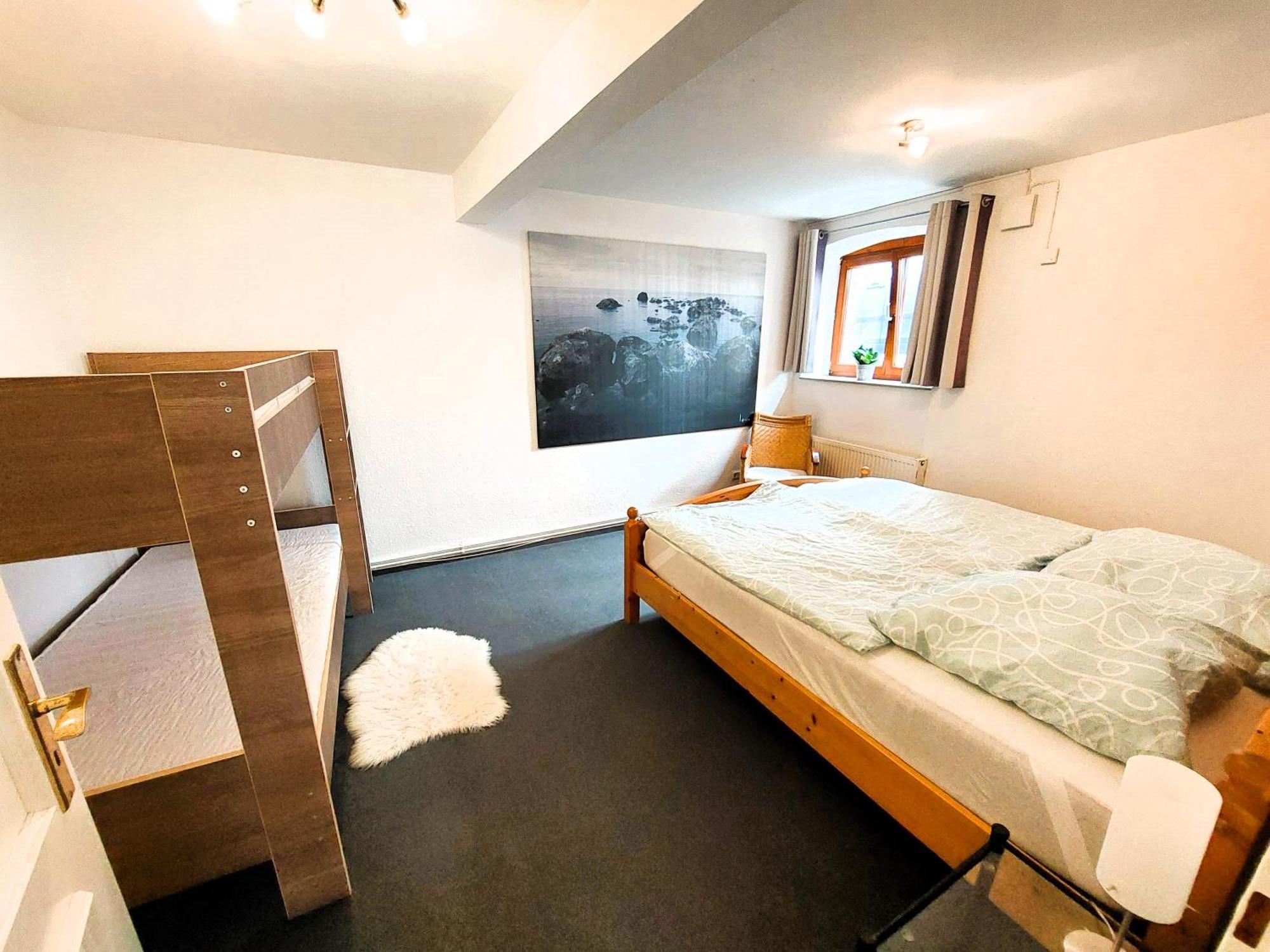 Zentrale Ferienwohnung - Direkt Am See Und Schloss Шверин Екстериор снимка